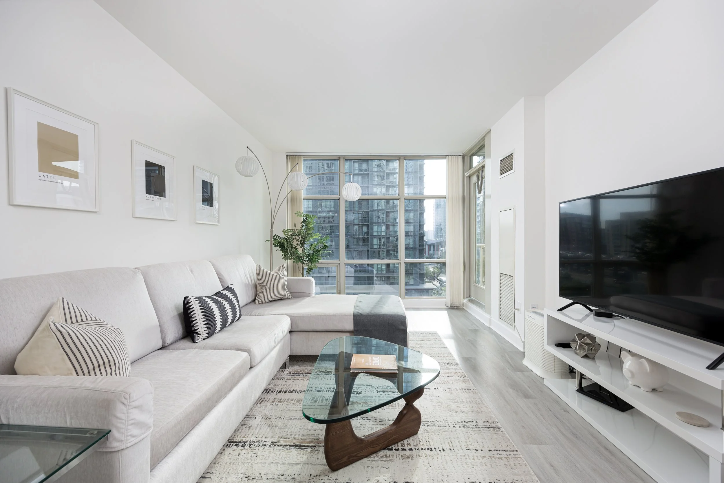 Living room — Spadina Avenue view